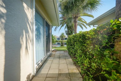 PRICE IMPROVEMENT! SELLER SAYS BRING YOUR OFFERS! This *MOVE-IN on Capri Isle Golf Club in Florida - for sale on GolfHomes.com, golf home, golf lot