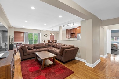 Bright and open 1,200 square foot corner apartment with golf on Scarsdale Golf Club in New York - for sale on GolfHomes.com, golf home, golf lot