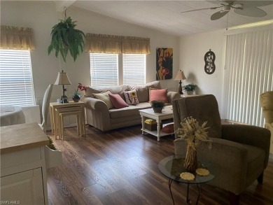 Great value in this 1986 2 bedroom ,2 bath home in
Riviera Golf on Riviera Golf Club in Florida - for sale on GolfHomes.com, golf home, golf lot