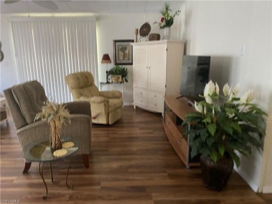 Great value in this 1986 2 bedroom ,2 bath home in
Riviera Golf on Riviera Golf Club in Florida - for sale on GolfHomes.com, golf home, golf lot