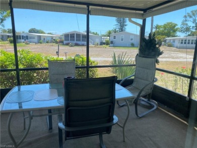 Great value in this 1986 2 bedroom ,2 bath home in
Riviera Golf on Riviera Golf Club in Florida - for sale on GolfHomes.com, golf home, golf lot