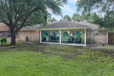 Impeccably maintained and beautifully updated home located in on Holly Lake Ranch Golf Club in Texas - for sale on GolfHomes.com, golf home, golf lot