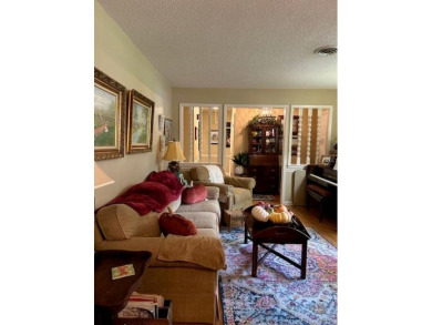 Very nice, well kept home in Golf Links subdivision.  Laminate on Blytheville Country Club in Arkansas - for sale on GolfHomes.com, golf home, golf lot