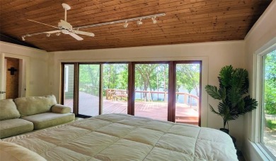 Wonderful modern style home in the piney woods of east Texas on Pine Dunes Golf Course in Texas - for sale on GolfHomes.com, golf home, golf lot