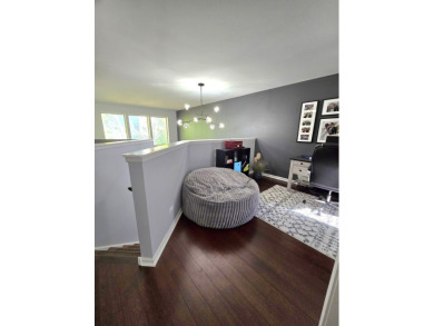 Stunning 2 story townhome in sought after Hidden Lake on Seven Bridges Golf Club in Illinois - for sale on GolfHomes.com, golf home, golf lot