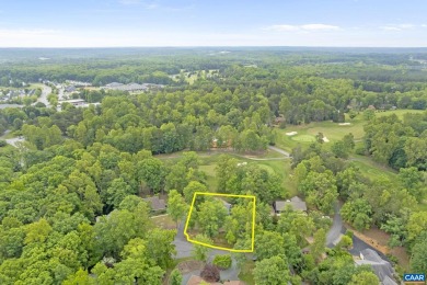 Welcome to this charming 3-bedroom, 2-bath home perfectly on Lake Monticello Golf Course in Virginia - for sale on GolfHomes.com, golf home, golf lot