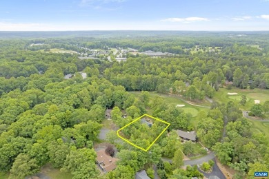 Welcome to this charming 3-bedroom, 2-bath home perfectly on Lake Monticello Golf Course in Virginia - for sale on GolfHomes.com, golf home, golf lot
