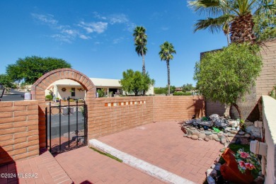 This charming 2-bedroom, 2-bathroom townhome is located in the on Desert Hills Golf Club of Green Valley in Arizona - for sale on GolfHomes.com, golf home, golf lot