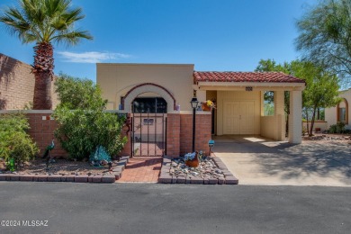 This charming 2-bedroom, 2-bathroom townhome is located in the on Desert Hills Golf Club of Green Valley in Arizona - for sale on GolfHomes.com, golf home, golf lot