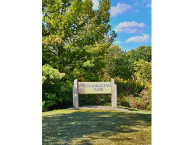 Stunning 2 story townhome in sought after Hidden Lake on Seven Bridges Golf Club in Illinois - for sale on GolfHomes.com, golf home, golf lot
