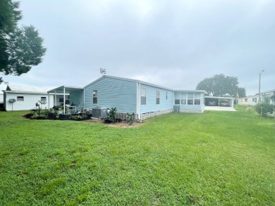 FURNISHED AND MOVE IN READY!!! VERY CLEAN AND WELL MAINTAINED!!! on Zephyrhills Municipal Golf Course in Florida - for sale on GolfHomes.com, golf home, golf lot