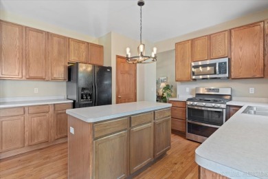 YOU WILL FALL IN LOVE WITH THIS ONE! In one of Mill Creek's on Mill Creek Golf Club in Illinois - for sale on GolfHomes.com, golf home, golf lot