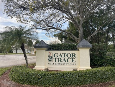 Golfers delight.... This upstairs 2 bedroom 2 bath condominium on Gator Trace Golf and Country Club in Florida - for sale on GolfHomes.com, golf home, golf lot