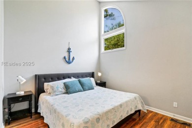 Beautifully remodeled 2BR/2BA condo in St. Andrews, located in on Palmetto Dunes Golf Course and Resort in South Carolina - for sale on GolfHomes.com, golf home, golf lot