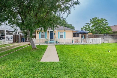 A quaint & charming beach cottage just 3 blocks from Rockport on Rockport Country Club in Texas - for sale on GolfHomes.com, golf home, golf lot