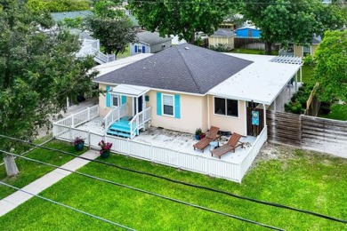 A quaint & charming beach cottage just 3 blocks from Rockport on Rockport Country Club in Texas - for sale on GolfHomes.com, golf home, golf lot