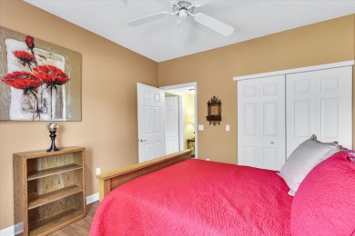 Relaxed Luxury with Golf Course Views! Enjoy modern living in on Lincolnshire Fields Country Club in Illinois - for sale on GolfHomes.com, golf home, golf lot