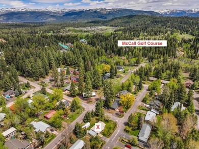 Just 4 blocks from the beaches of Payette Lake and 5 blocks from on McCall Municipal Golf Course in Idaho - for sale on GolfHomes.com, golf home, golf lot