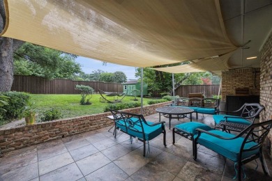 Corner lot - Mid-Century - Established neighborhood near Dallas on The Golf Club of Dallas in Texas - for sale on GolfHomes.com, golf home, golf lot