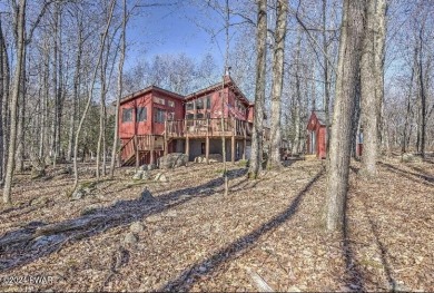 Time to cozy up....nestled in the trees find this 3 bedroom home on The Hideout Golf in Pennsylvania - for sale on GolfHomes.com, golf home, golf lot