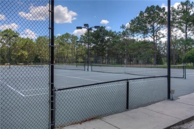 Hunter's Green, Cypress Ridge Neighborhood..... 4 bedrooms/3 on Hunters Green Country Club in Florida - for sale on GolfHomes.com, golf home, golf lot