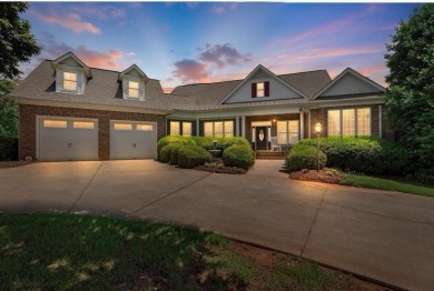 Stately and Elegant this custom All-Brick home boasts one owner on Woodfin Ridge Golf Club in South Carolina - for sale on GolfHomes.com, golf home, golf lot