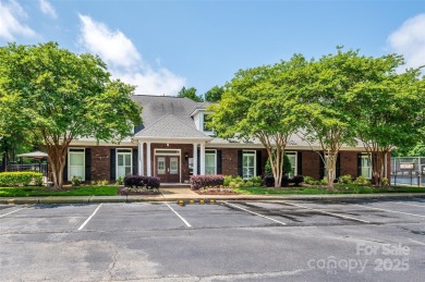 Beautiful, Well Maintained, 2 Story, 4 Bedroom, 2.5 Bath Home on The Divide Golf Club in North Carolina - for sale on GolfHomes.com, golf home, golf lot