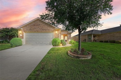 Charming 3-Bed, 2-Bath Home in Premier 55+ Golf Community!
 on Frisco Lakes Golf Course in Texas - for sale on GolfHomes.com, golf home, golf lot