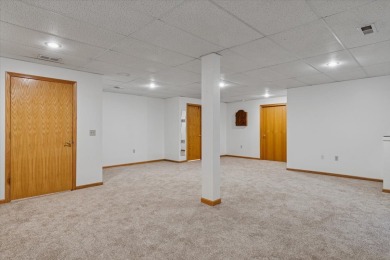 Fantastic opportunity in Carillon 55+ Adult Community! This on The Links at Carillon in Illinois - for sale on GolfHomes.com, golf home, golf lot