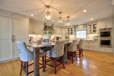 Fabulous updated home overlooking the first Fairway of on Greenbrier Golf and Country Club in Kentucky - for sale on GolfHomes.com, golf home, golf lot