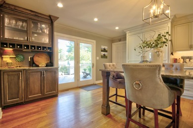 Fabulous updated home overlooking the first Fairway of on Greenbrier Golf and Country Club in Kentucky - for sale on GolfHomes.com, golf home, golf lot