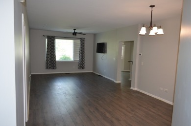 Ranch townhome with bright exposure and many newer upgrades on The Links at Carillon in Illinois - for sale on GolfHomes.com, golf home, golf lot