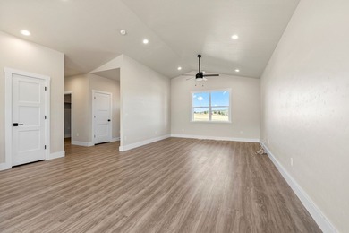 This brand-new 3-bedroom, 2-bathroom home in Council, Idaho on Council Mountain Golf Course in Idaho - for sale on GolfHomes.com, golf home, golf lot