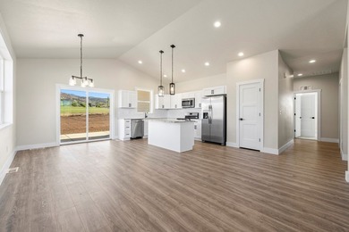 This brand-new 3-bedroom, 2-bathroom home in Council, Idaho on Council Mountain Golf Course in Idaho - for sale on GolfHomes.com, golf home, golf lot