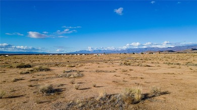 Welcome to this -acre (.25 acre) vacant lot located in the on Valle Vista Golf Course in Arizona - for sale on GolfHomes.com, golf home, golf lot