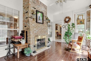 This beautiful custom built home in Hide Away Lake has it all! on Hide-A-Way Lake Golf Course in Texas - for sale on GolfHomes.com, golf home, golf lot