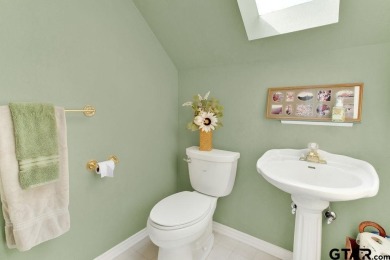 This beautiful custom built home in Hide Away Lake has it all! on Hide-A-Way Lake Golf Course in Texas - for sale on GolfHomes.com, golf home, golf lot