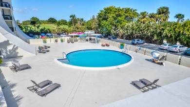 PENTHOUSE, VIEW PANORAMIC, BEAUTIFUL, IMMACULATE, BRIGHT, LARGE on The President Country Club in Florida - for sale on GolfHomes.com, golf home, golf lot