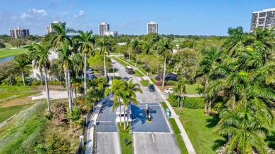 PENTHOUSE, VIEW PANORAMIC, BEAUTIFUL, IMMACULATE, BRIGHT, LARGE on The President Country Club in Florida - for sale on GolfHomes.com, golf home, golf lot