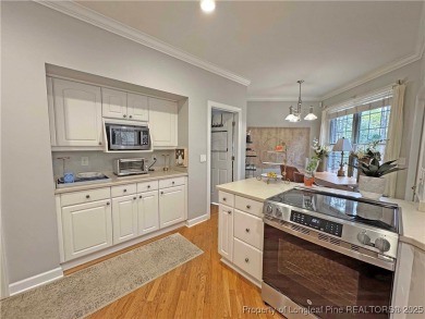 Charming Southern Pines Retreat Near Pine Needles Golf Course! on Southern Pines Country Club in North Carolina - for sale on GolfHomes.com, golf home, golf lot