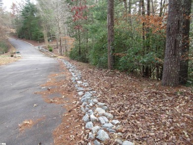 2 acre wooded tract in the mountain golf course of The Rock at on The Rock At Jocassee in South Carolina - for sale on GolfHomes.com, golf home, golf lot