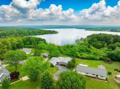 A shore thing- Lakefront Living in the Heart of Heber Springs! on Thunderbird Country Club in Arkansas - for sale on GolfHomes.com, golf home, golf lot