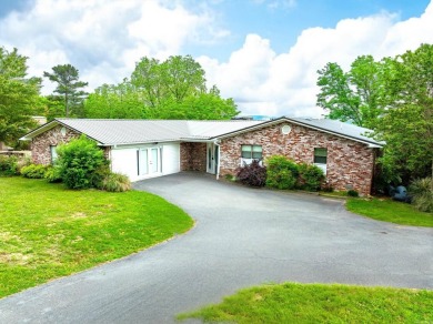 A shore thing- Lakefront Living in the Heart of Heber Springs! on Thunderbird Country Club in Arkansas - for sale on GolfHomes.com, golf home, golf lot
