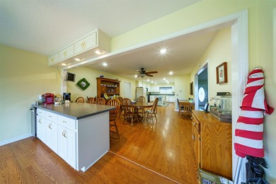 A shore thing- Lakefront Living in the Heart of Heber Springs! on Thunderbird Country Club in Arkansas - for sale on GolfHomes.com, golf home, golf lot