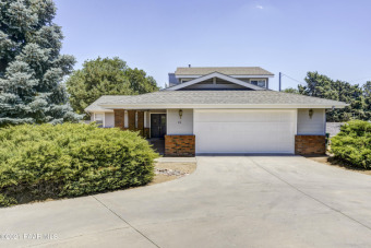 Come see this beautifully remodeled home.  New AC, roof, kitchen on Antelope Hills Golf Courses in Arizona - for sale on GolfHomes.com, golf home, golf lot