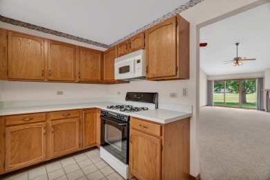 Welcome to this inviting 2-bedroom, 2-bath ranch-style Burton on The Links at Carillon in Illinois - for sale on GolfHomes.com, golf home, golf lot