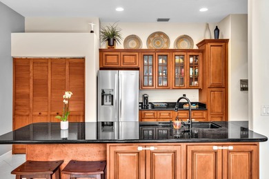 Welcome to this beautiful 4-bedroom, 3.5-bath townhome in on PGA National Golf Club in Florida - for sale on GolfHomes.com, golf home, golf lot