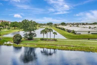 2BED/2BATH IN DESIRABLE GATED COMMUNITY OF HUNTINGTON LAKES! on Marina Lakes Golf Course in Florida - for sale on GolfHomes.com, golf home, golf lot