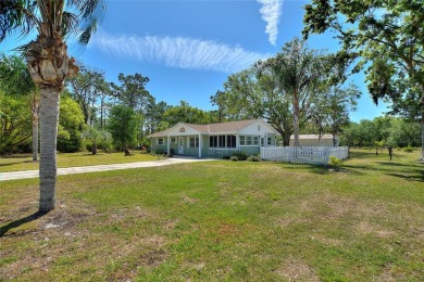 NEW PRICE!!! Charming home in Indian Lake Estates, a golf and on Indian Lake Estates Golf and Country Club in Florida - for sale on GolfHomes.com, golf home, golf lot