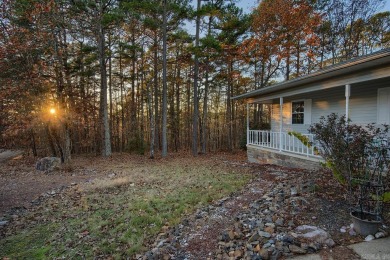 Darling home nestled on a cul-de-sac, surrounded by the Coronado on Coronado Golf Course in Arkansas - for sale on GolfHomes.com, golf home, golf lot